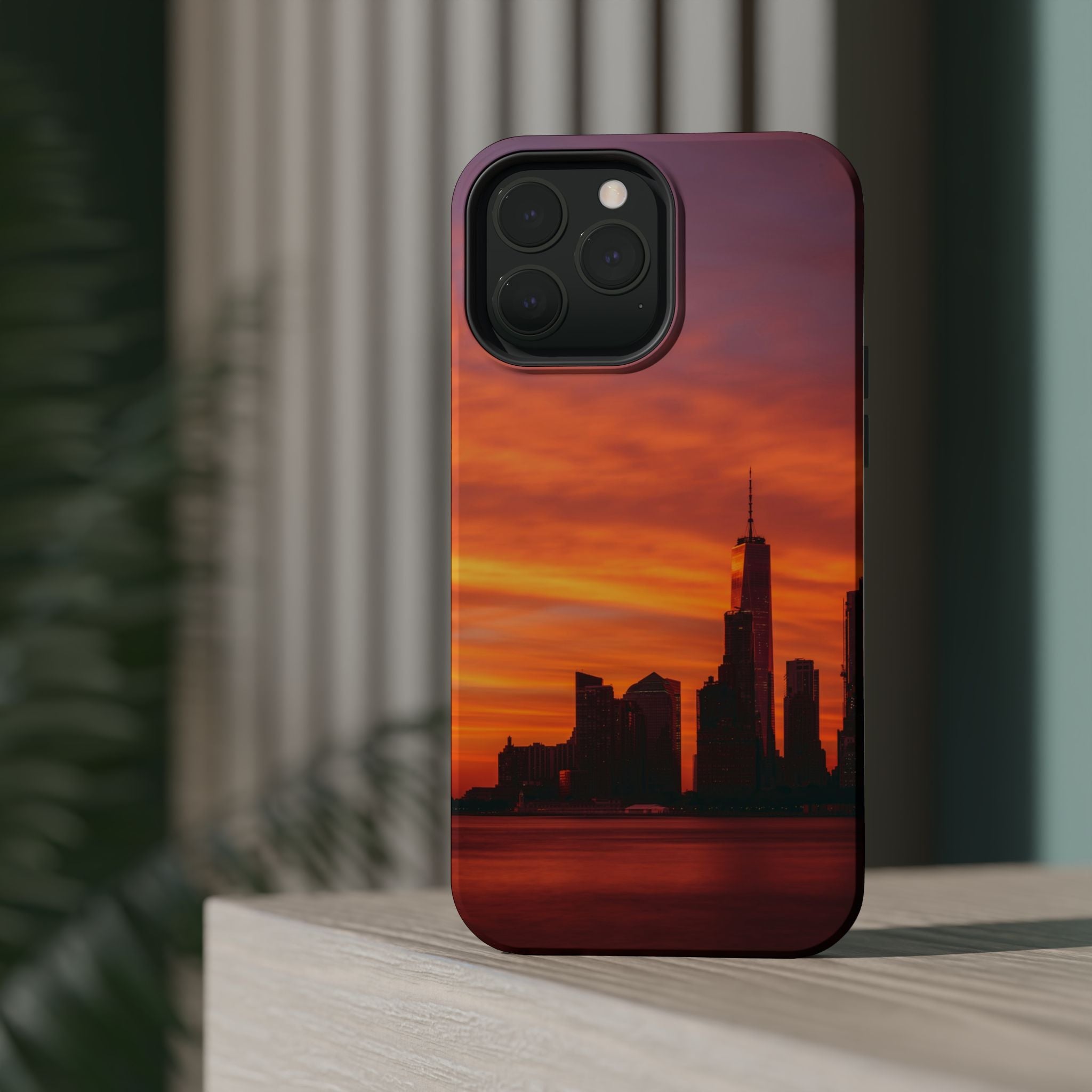 sunset-nyc-cityscape-magnetic-tough-case-durable-phone-protector-new-york-tough-case-gift-for-photographers-urban-aesthetic