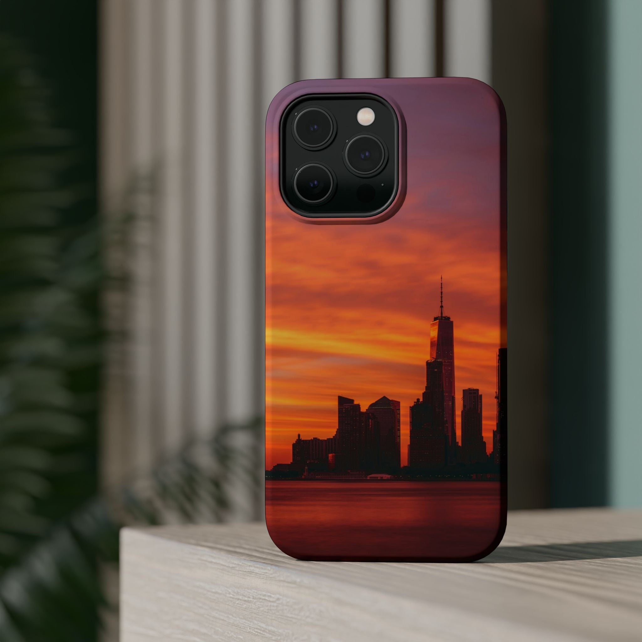 sunset-nyc-cityscape-magnetic-tough-case-durable-phone-protector-new-york-tough-case-gift-for-photographers-urban-aesthetic