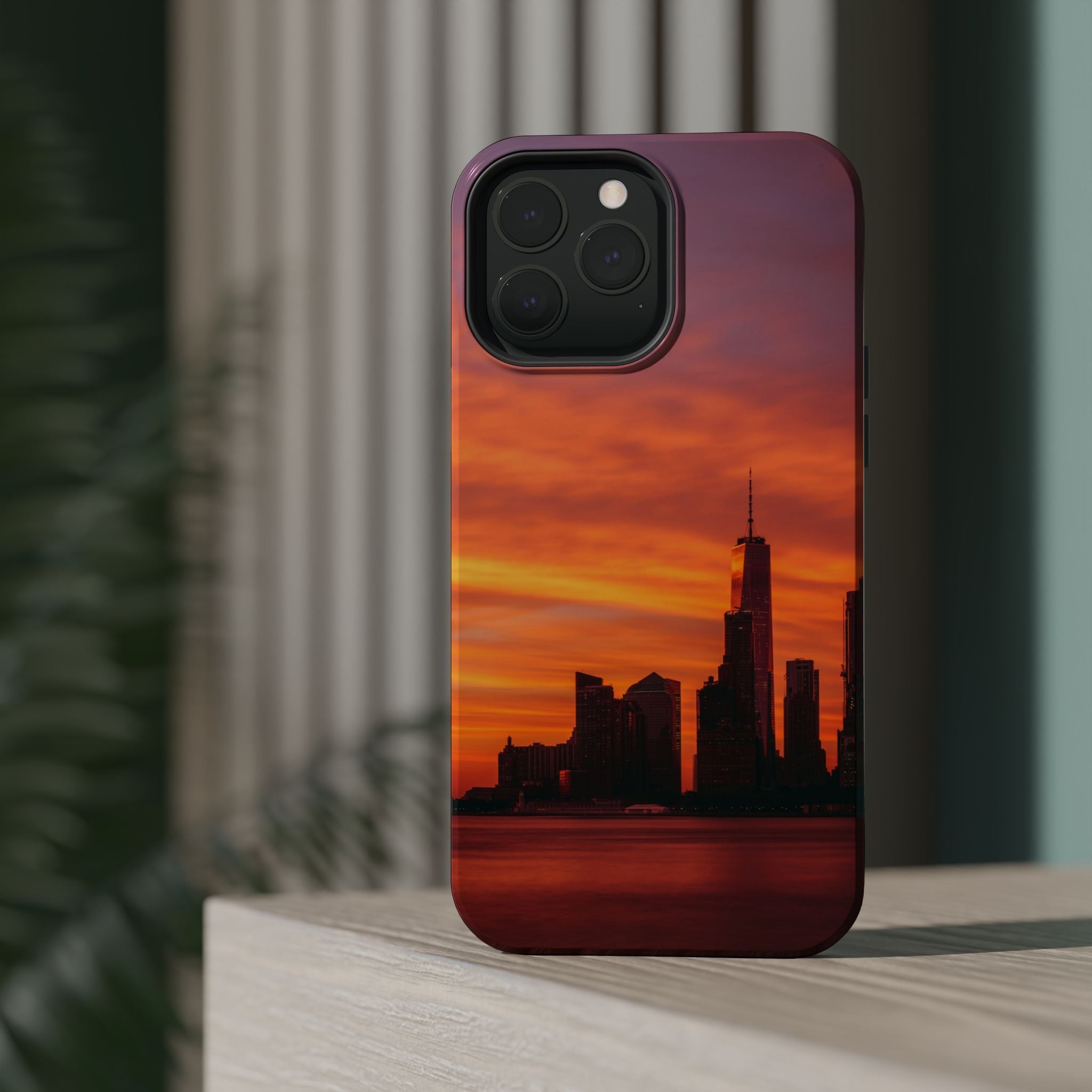 sunset-nyc-cityscape-magnetic-tough-case-durable-phone-protector-new-york-tough-case-gift-for-photographers-urban-aesthetic
